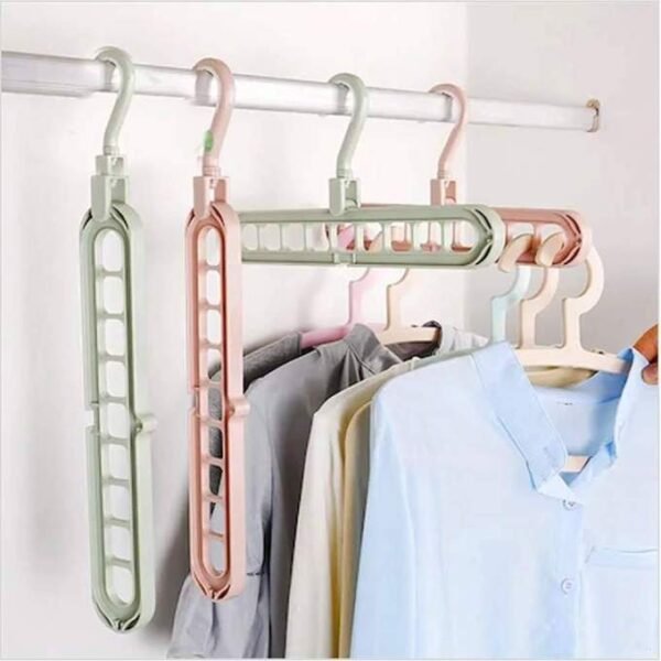 علاقة ملابس متعددة الطبقات (2)